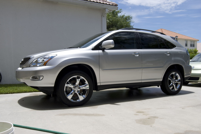lexus2.jpg